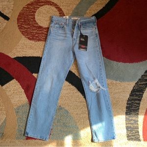 NWT Levi’s Classic Wedgie Straight Jean